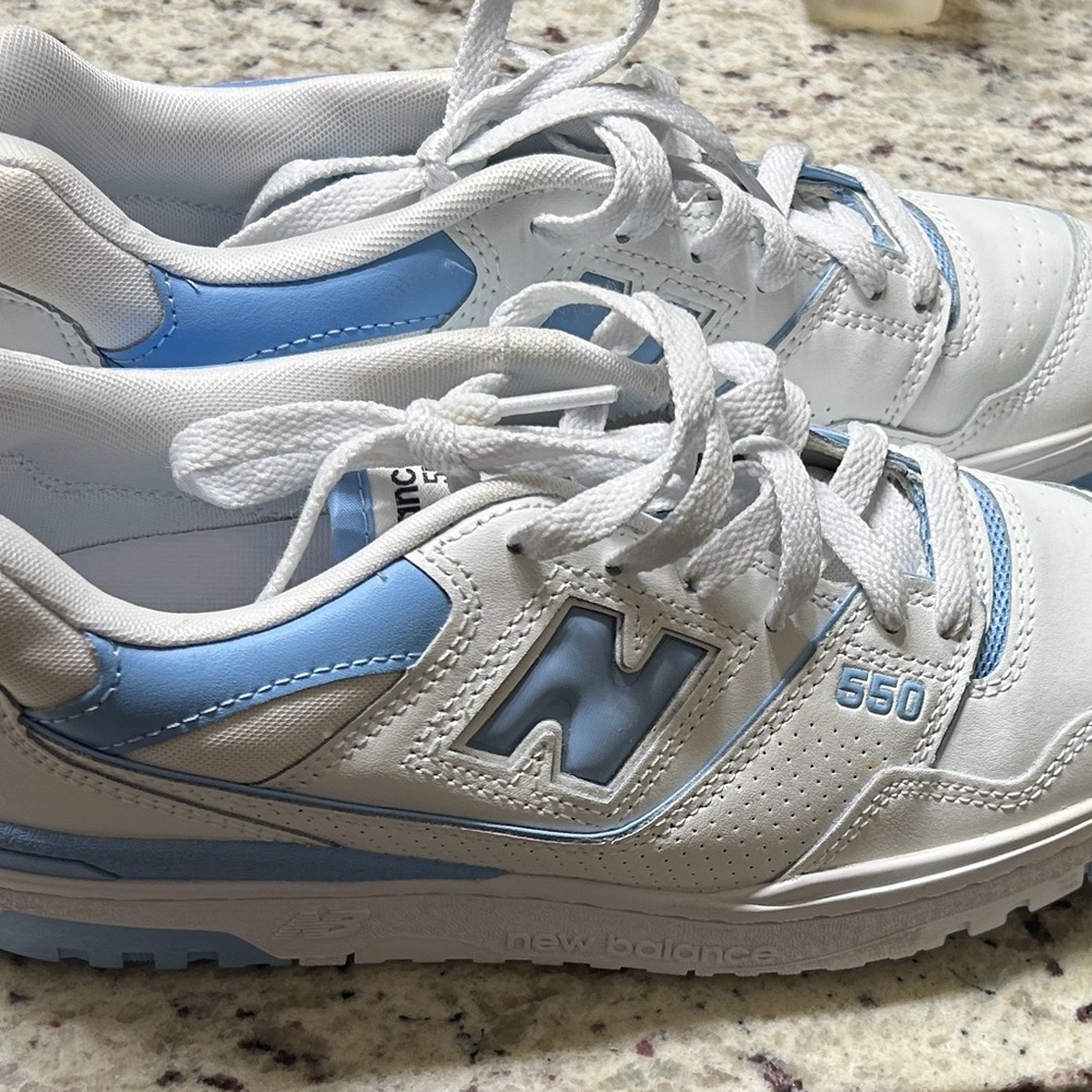 New Balance 550 Blue Haze figs